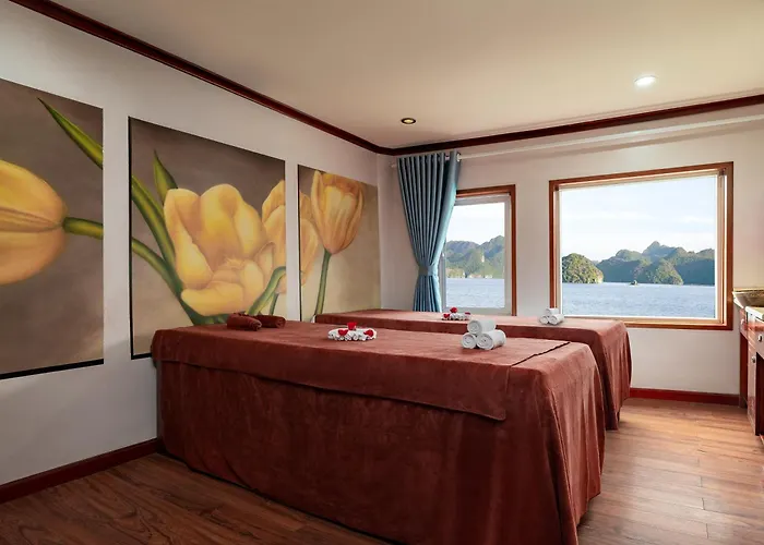 Botel Amanda Premier Cruise Ha Long